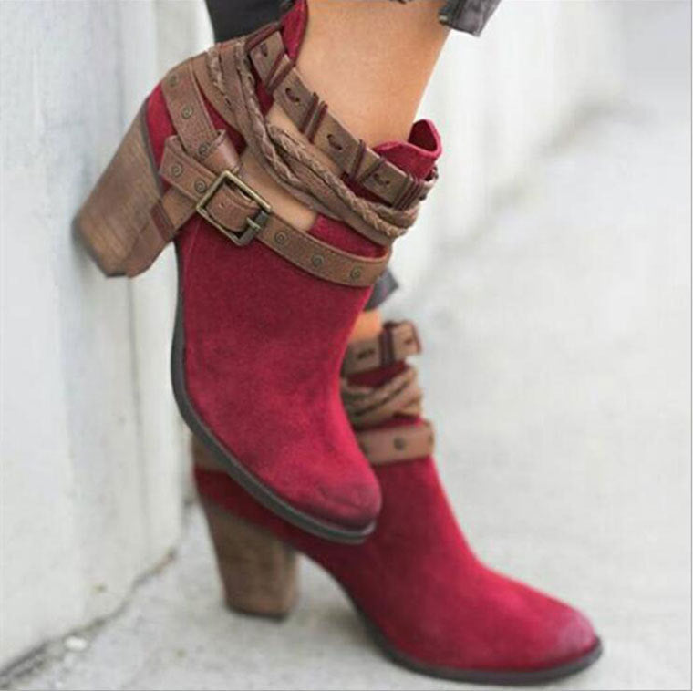 Shirley – Hohe Damen-Martin-Stiefel mit Nieten und Schnallen