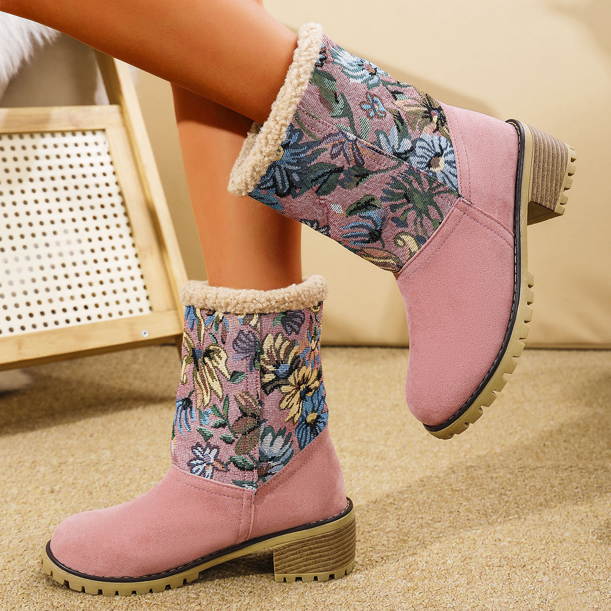 Elena - Blumenbestickte Schneestiefel – Ethno-Stil Plateau Mid-Tube Winterwarme Stiefel für Damen