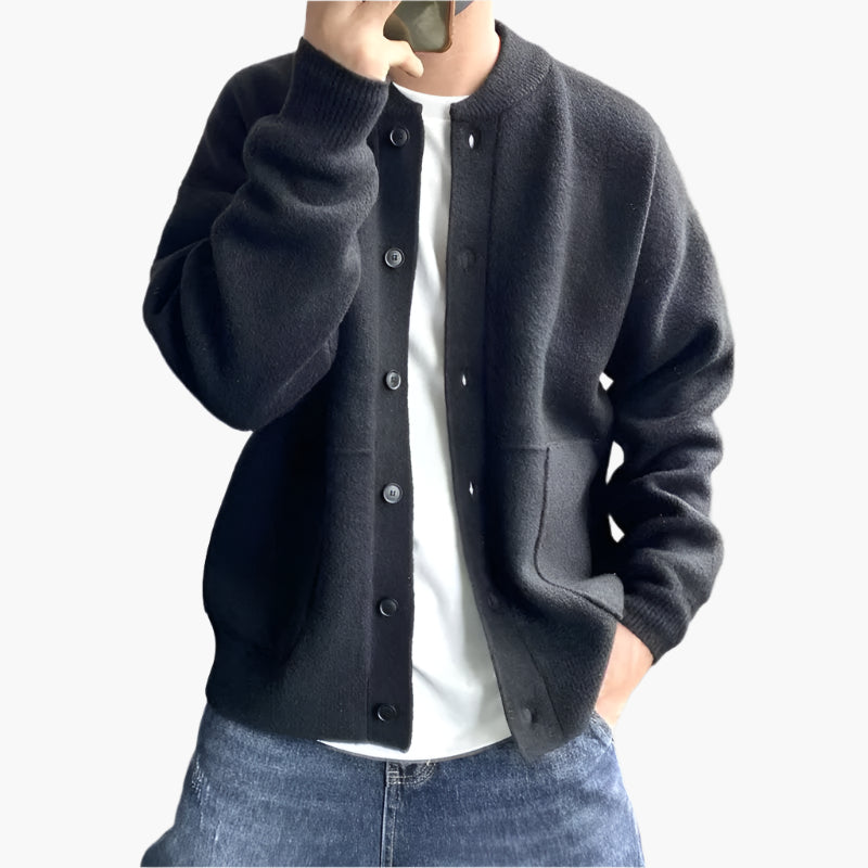 Herren Strickjacke mit Rundhalsausschnitt – Lässiger Stil für Alltag und Freizeit