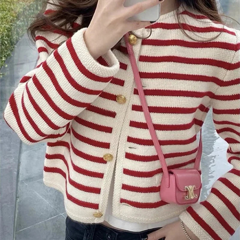 Louise – Gestrickte Cardigan mit Kontraststreifen für Herbst und Winter