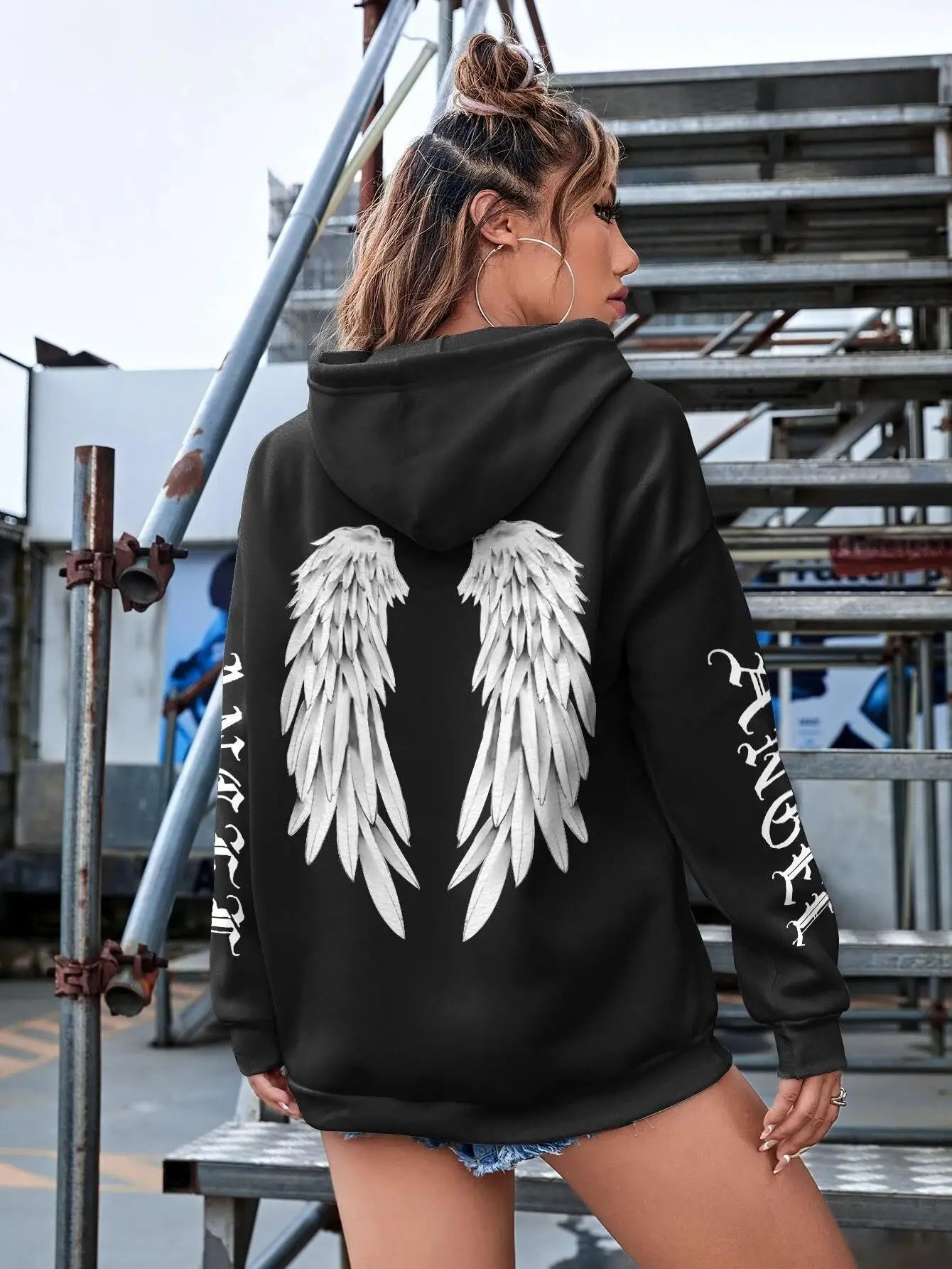 Isabelle - Fleece-Kapuzenjacke mit Engelsflügeln