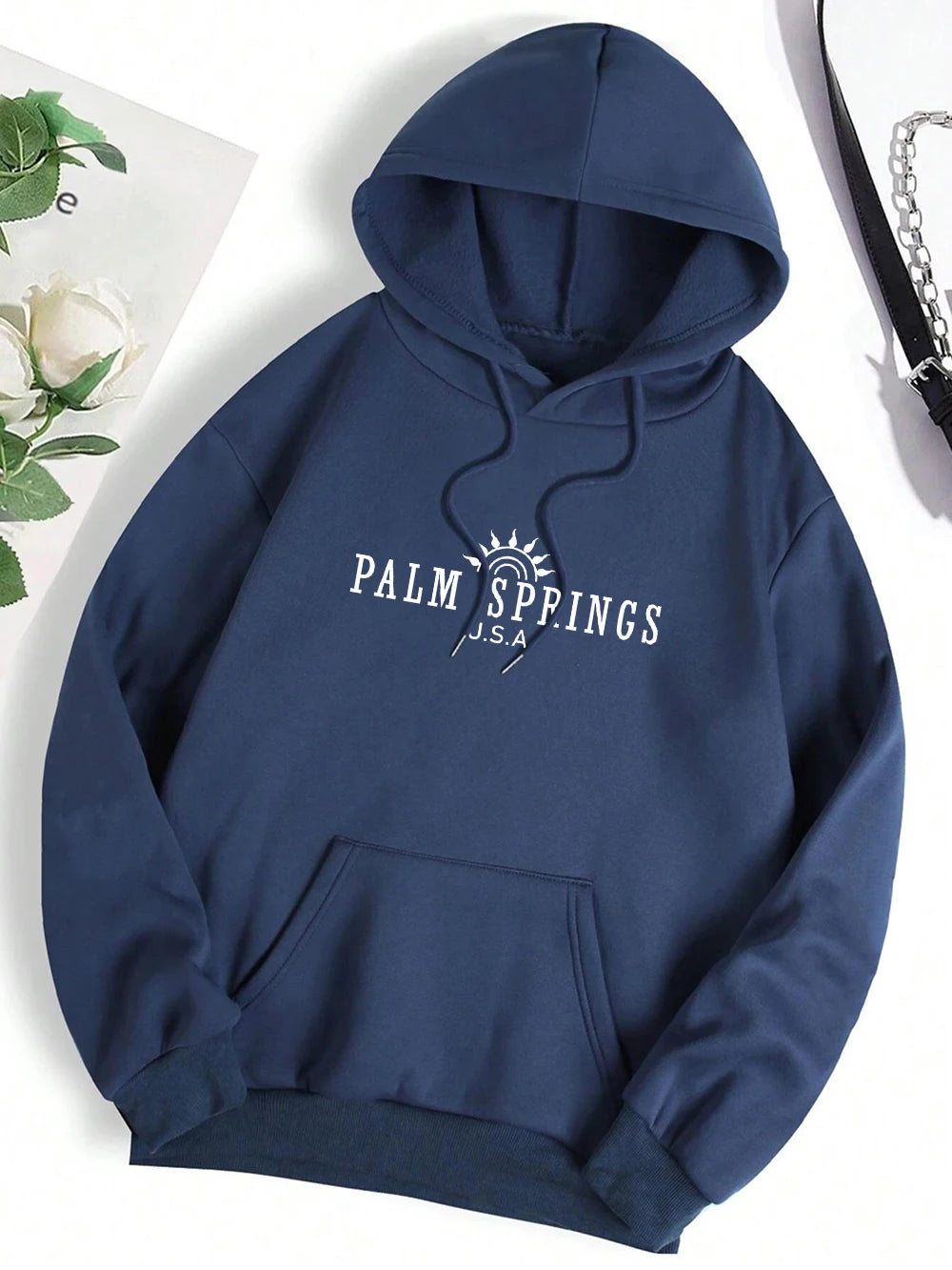 Charlie – Unisex Kapuzenpullover mit Printdesign