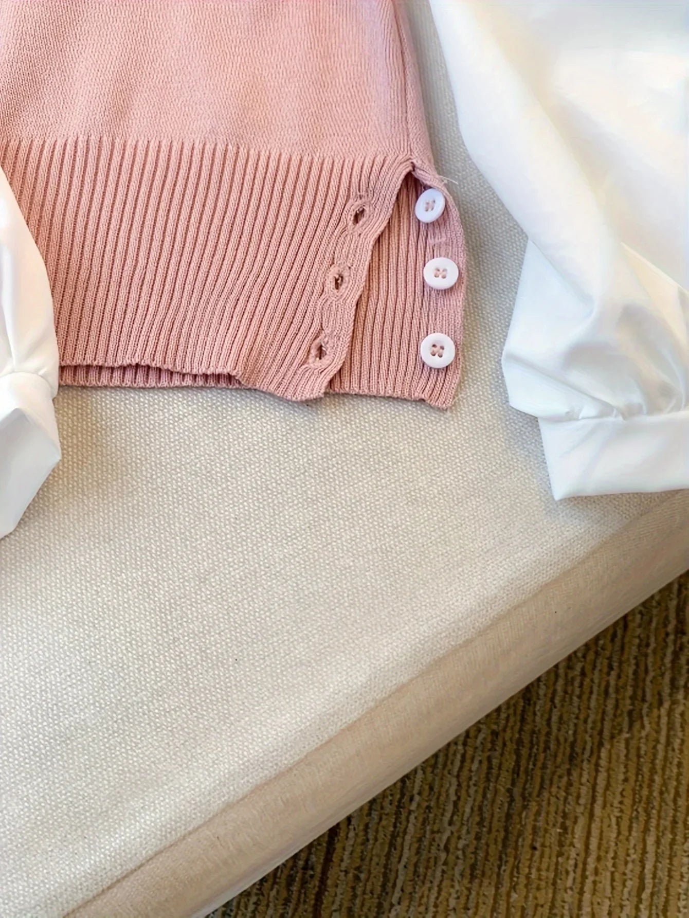 Eva – Rosa gestrickter Pullover mit Wellenkante für Herbst und Winter