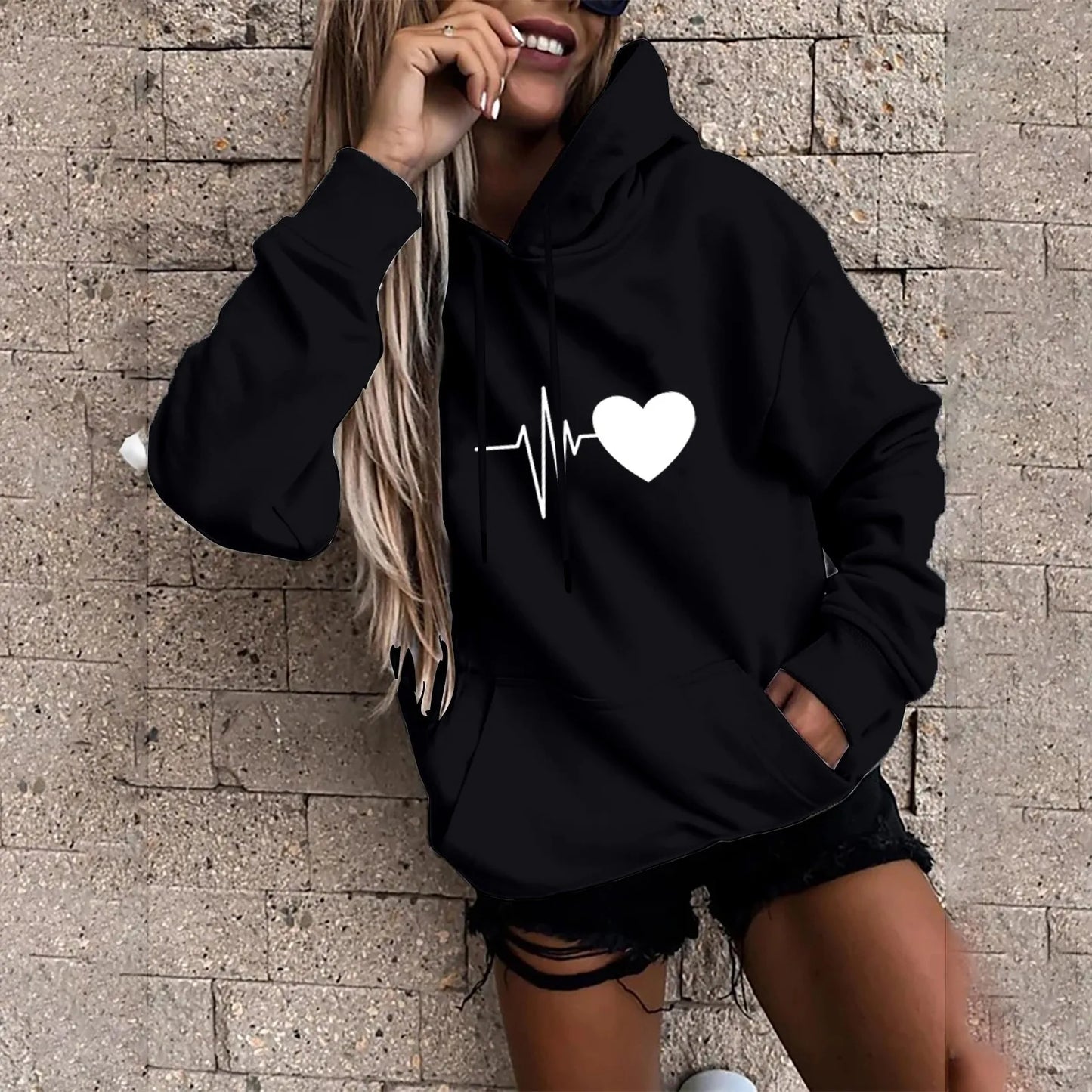 Ava - Kapuzenpullover mit Herzmotiv