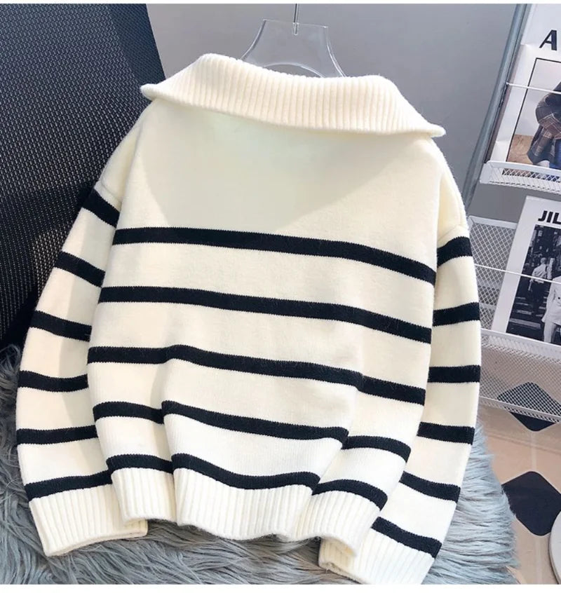 Amelie – Zipper-Sweater mit Streifenmuster für Damen in Kurzform
