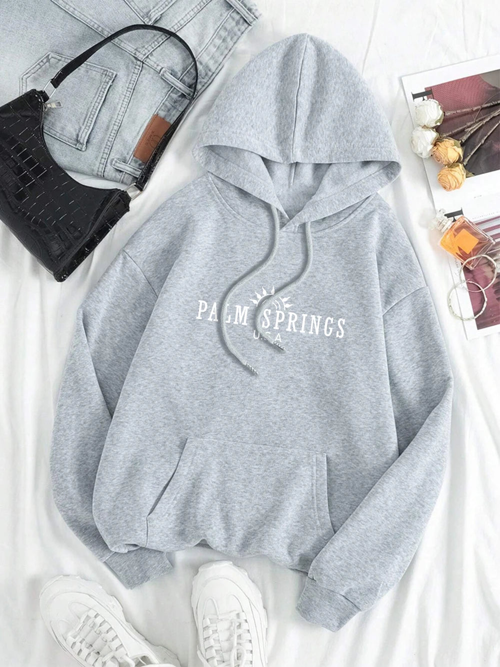 Charlie – Unisex Kapuzenpullover mit Printdesign
