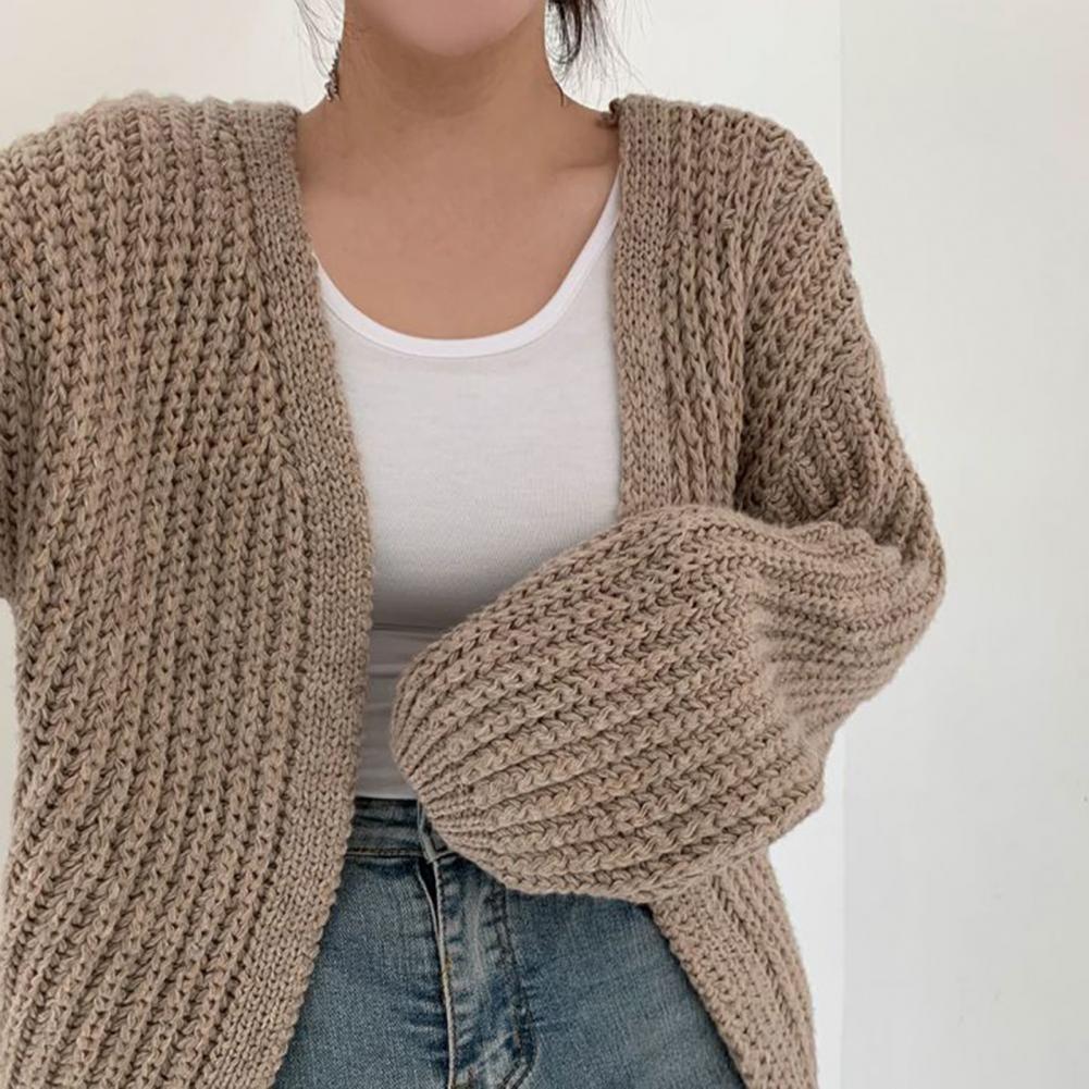 Amelie – Damen Strickjacke mit V-Ausschnitt und langen Laternenärmeln