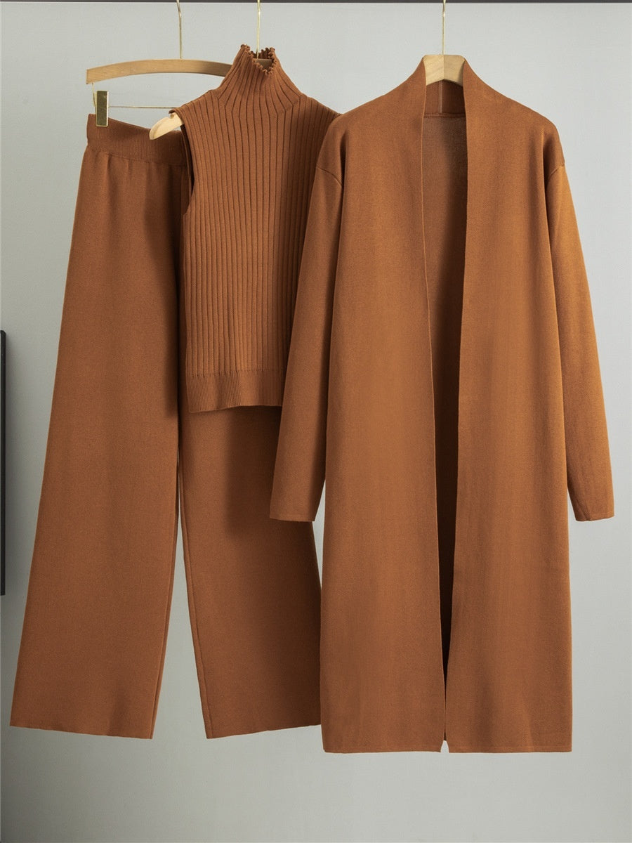 Linda – Strickmode Dreiteiliges Set mit Weste, Cardigan und Weithosen