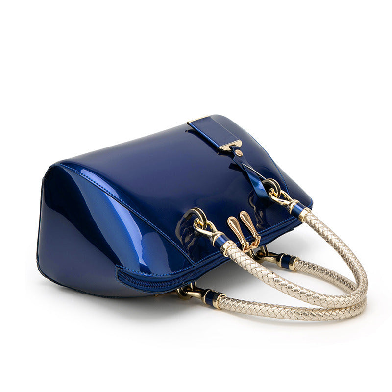Patricia – Glänzende Handtasche aus Kunstleder