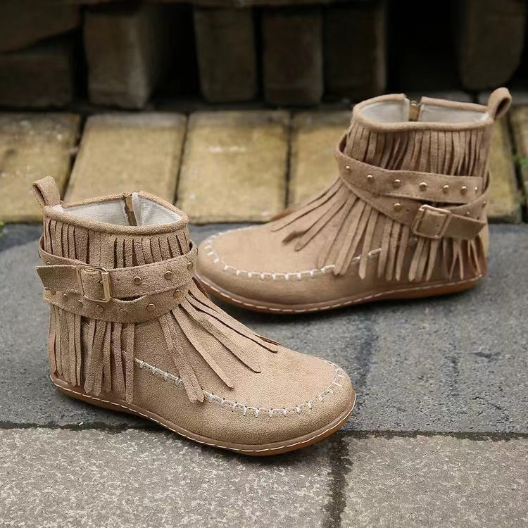 Barbara – Retro Stiefeletten mit Nieten und Quasten