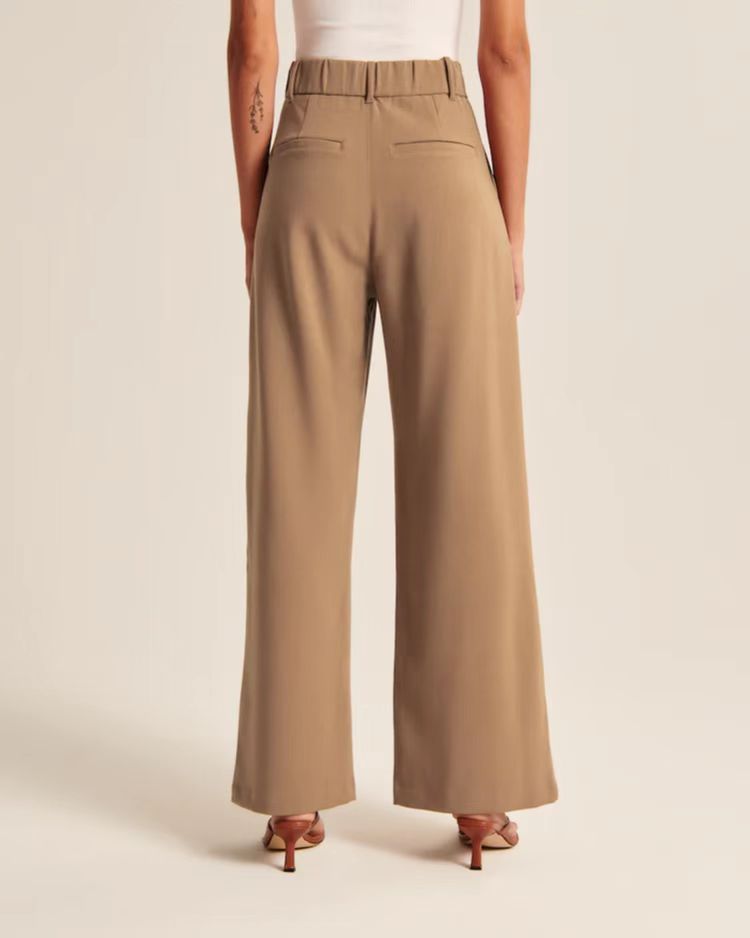 Kate – Weite Damenhose mit Hohem Bund und Taschen