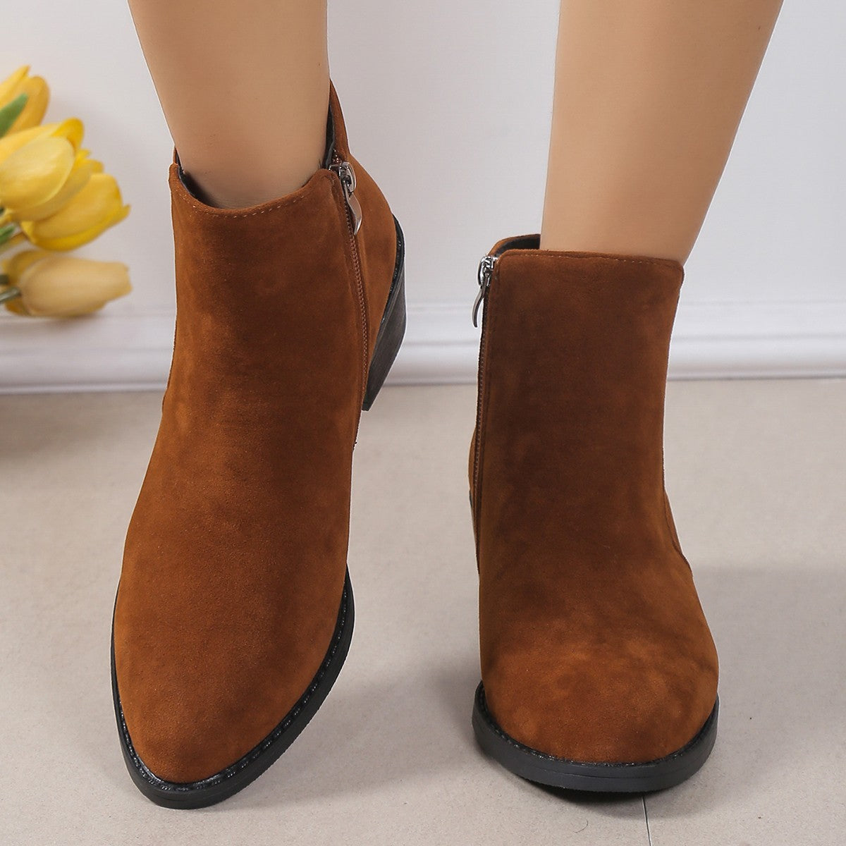 Caroline – Damenstiefeletten mit Seitlichem Reißverschluss und Blockabsatz