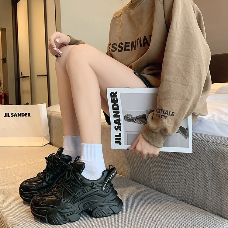 Phoebe – Trendige Damen-Sneaker mit Absatz