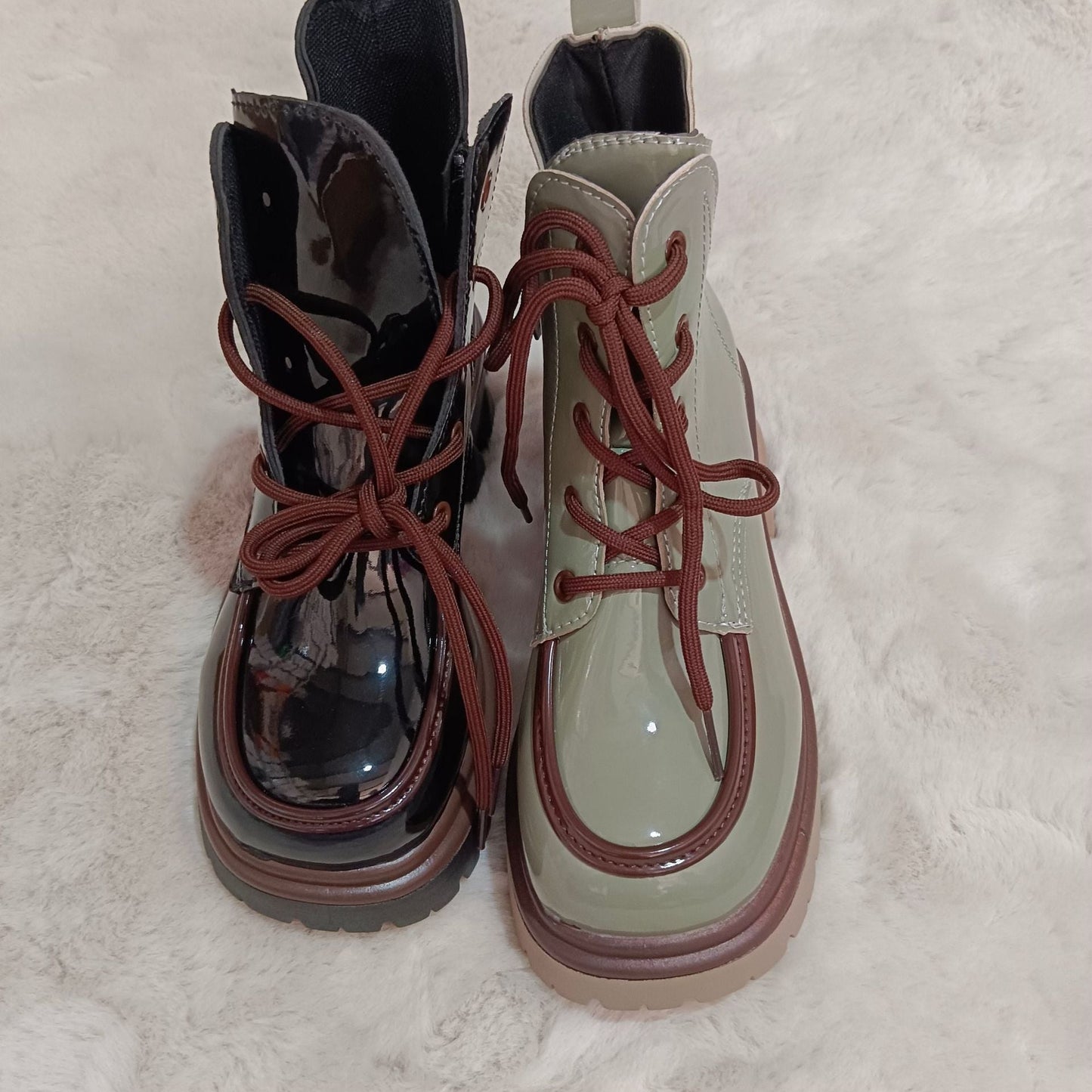 Francesca – Retro Damenstiefeletten im Punk-Stil