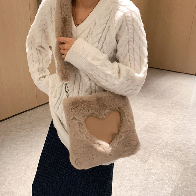 Anna – Große Plüsch-Umhängetasche für Damen