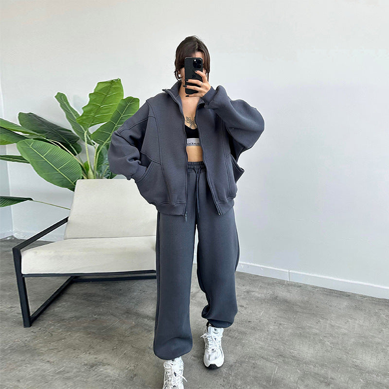Nicola – Modischer Jogger-Set mit Taschen und Stehkragen