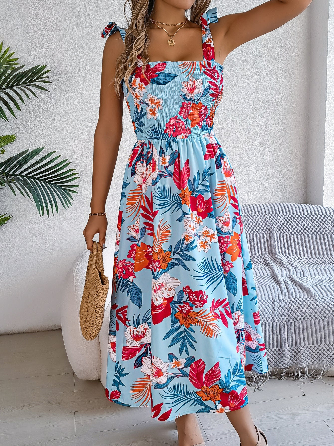 Alice – Langes Damenkleid mit Blumenmuster und Korsett