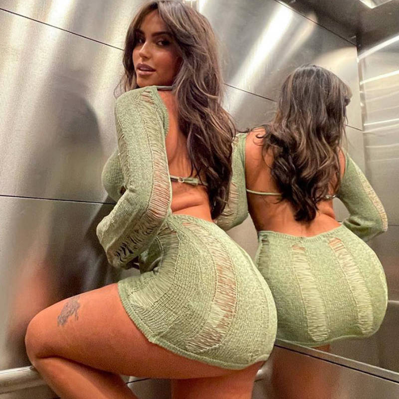 Chelsea – Sexy Rückenfreies Kurzkleid mit Langarm