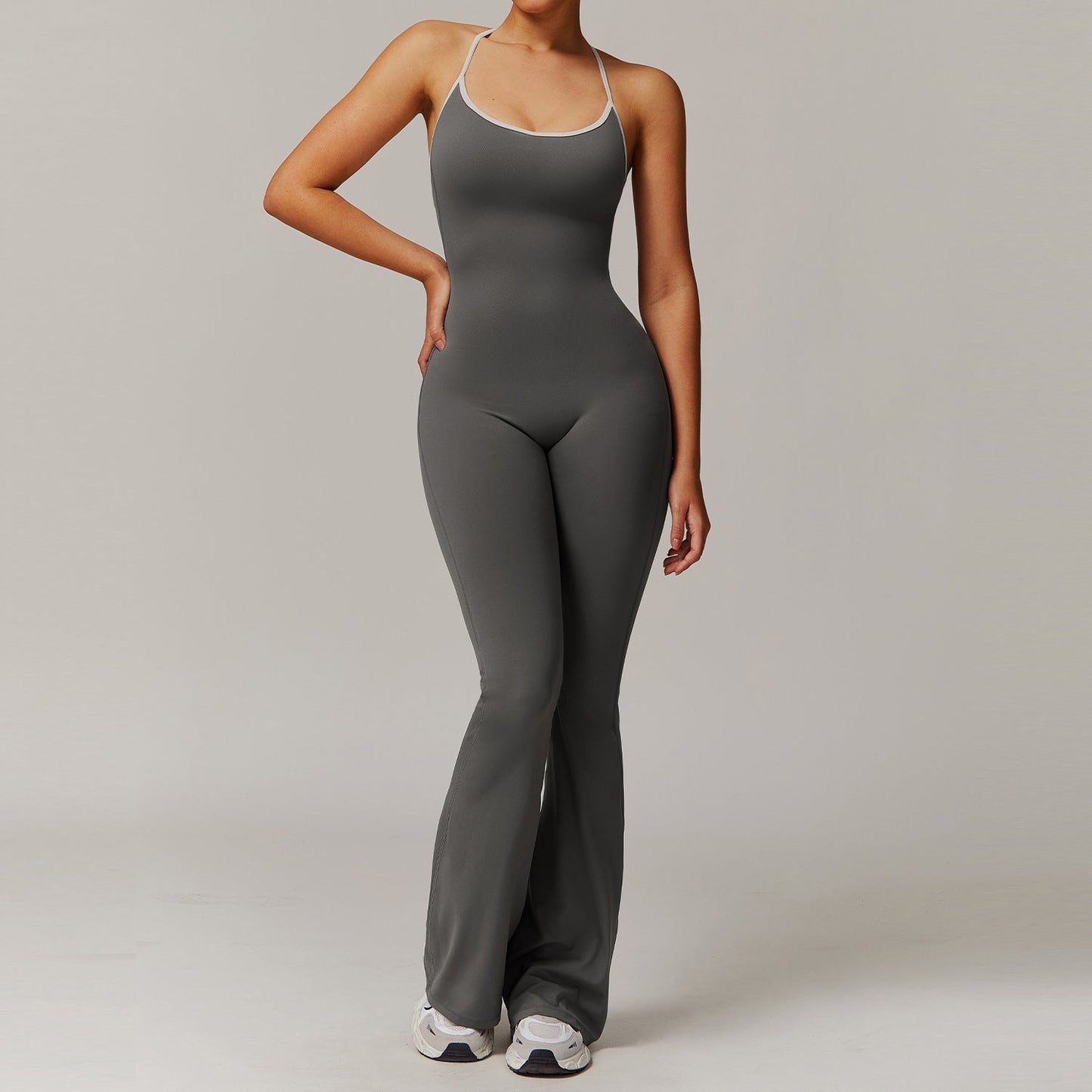 Julia – Eleganter Damen-Jumpsuit für Sport und Fitness