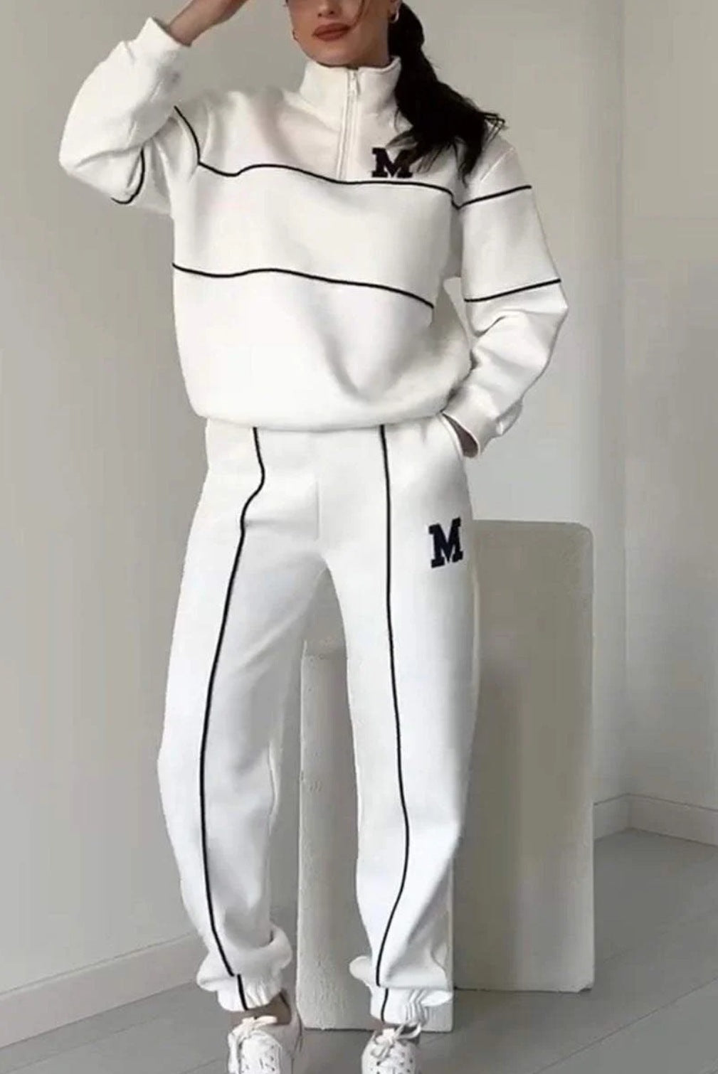 Jade – Lässiges Damen-Sweatshirt-Set mit Taschen