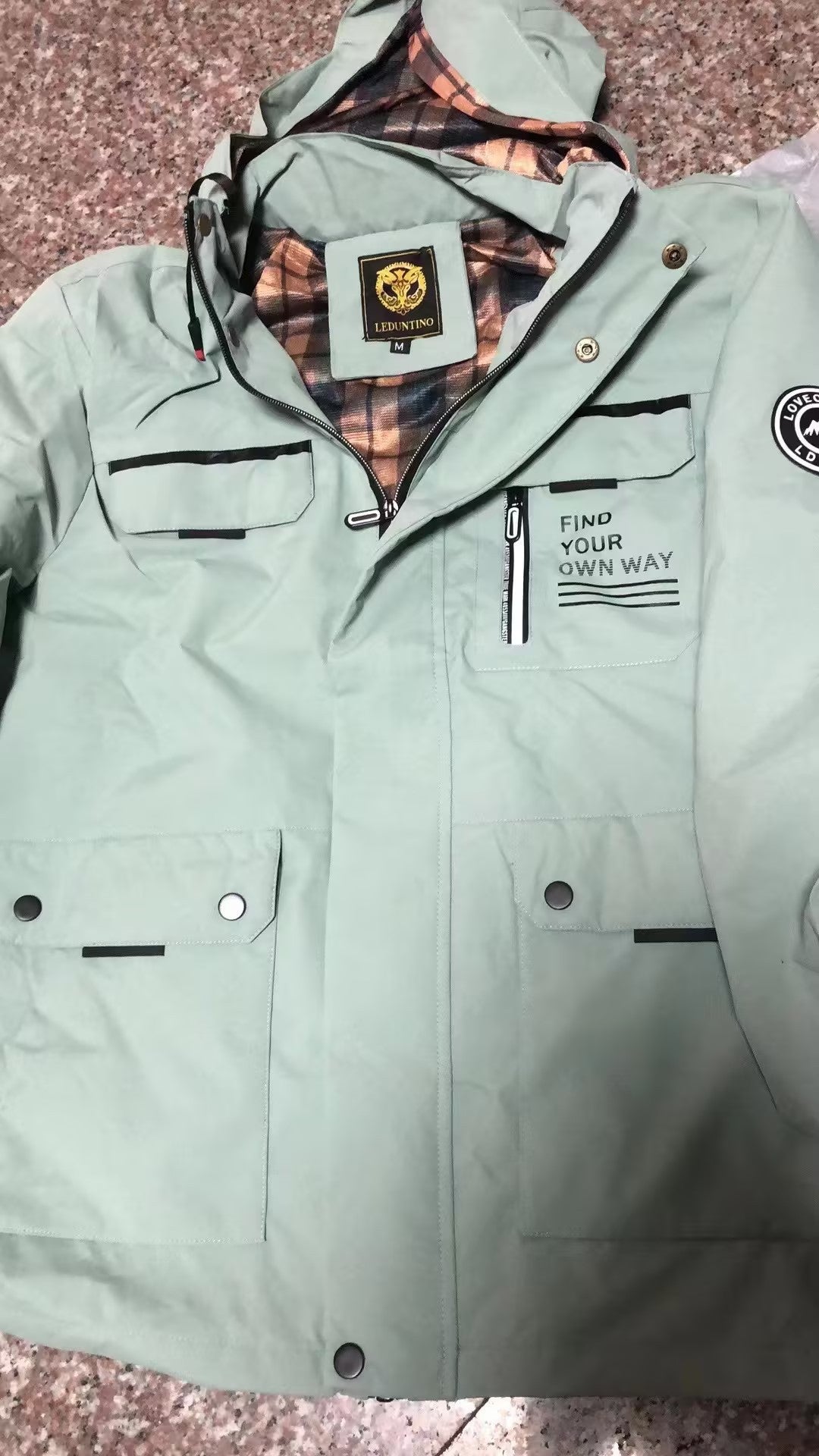 Alan – Winddichte Herrenjacke mit Kapuze und Taschen