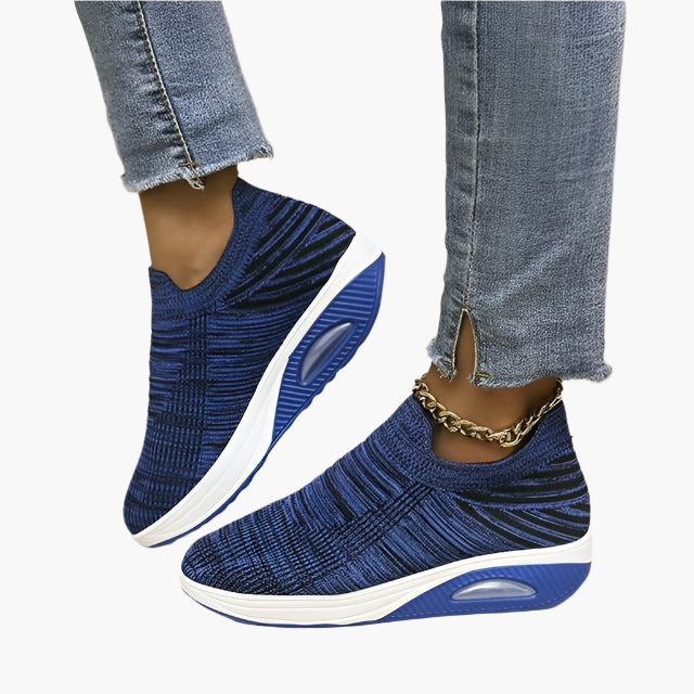 Damen Slip-On Sneaker – Bequeme Freizeitschuhe mit modernem Strickdesign für Alltag und Freizeit