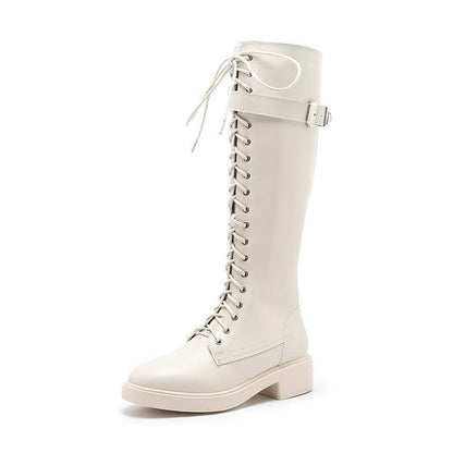 Lydia – Lange Damenstiefel mit flachem Absatz und großen Größen