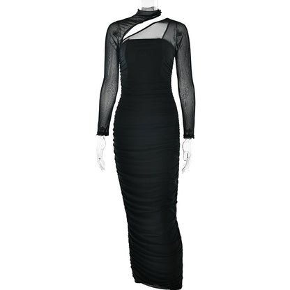 Andrea – Schlankes Rückenfreies Faltenkleid mit Rundhals