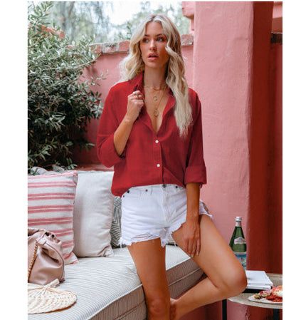 Phoebe – Lockere Damenbluse mit Knopfleiste und Reverskragen