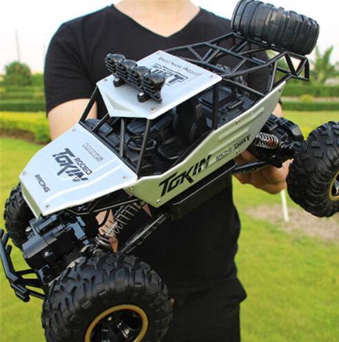 Elektrisches 4WD Kletterauto für Kinder und Jugendliche – RC Offroad Bigfoot Monstertruck, ferngesteuertes Abenteuerfahrzeug