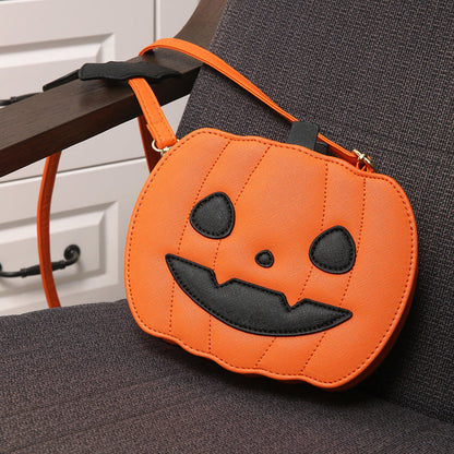 Rebecca – Lustige Kürbis-Schultertasche mit Fledermaus
