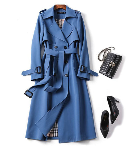 Zoe – Zweireihiger mittellanger Trenchcoat mit Bindegürtel