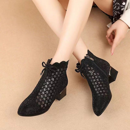 Amy – Sommerliche Damen-Stiefeletten mit Mesh und Cutouts