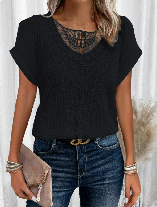 Gillian – Sommerliches T-Shirt mit Hohlmustern