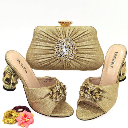 Imogen – Damenschuhe und Taschen mit afrikanischem Design
