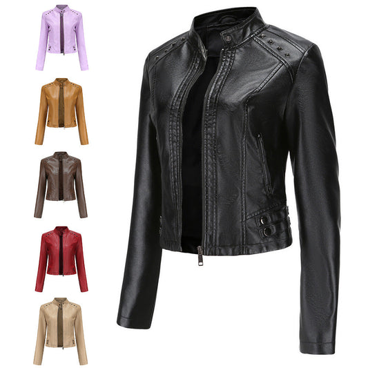 Leanne – Nietenbesetzte Damen-Lederjacke mit langen Ärmeln