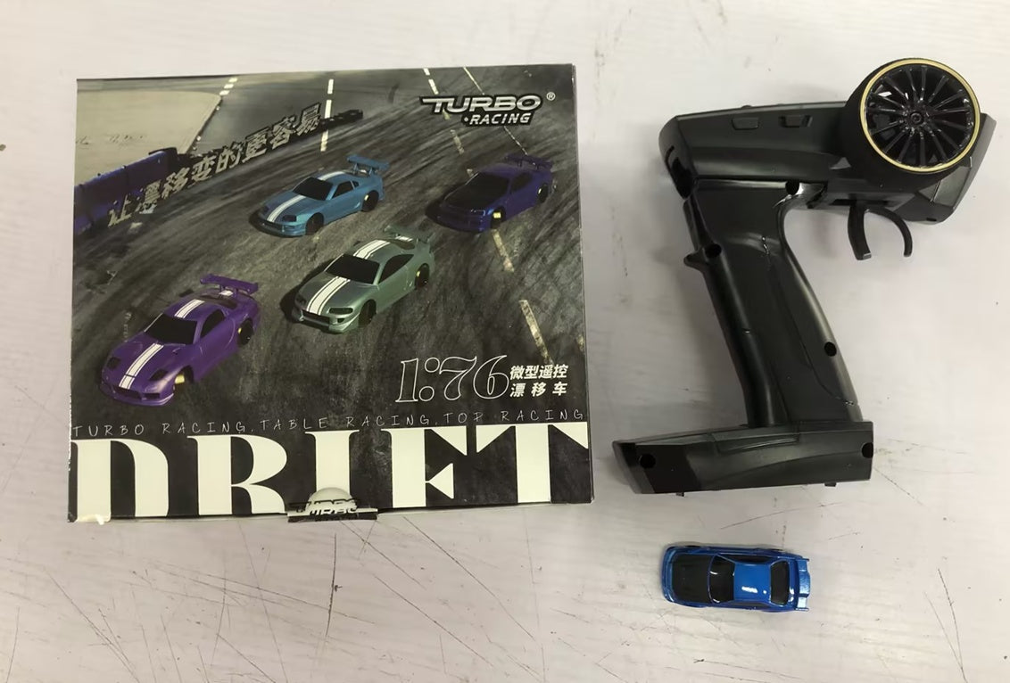 1:76 RC Drift Auto C64 für Jungen – Turbo Racing, Tischrennen, Top Rennspaß