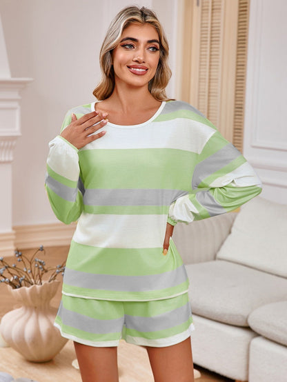 Michelle – Gestreifter Damen Schlafanzug mit Langarm-Top und Shorts
