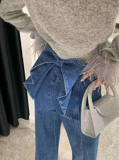 Melissa – Hohe Taille Jeans mit Schleife und Weitem Bein