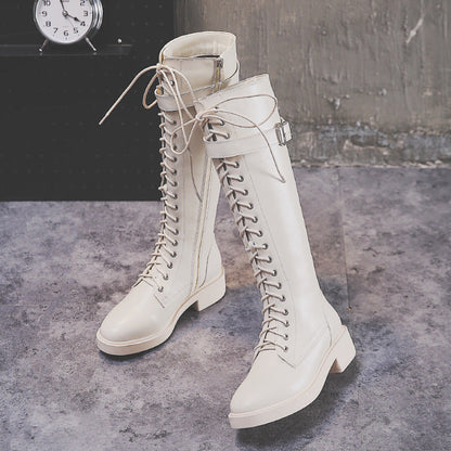 Lydia – Lange Damenstiefel mit flachem Absatz und großen Größen