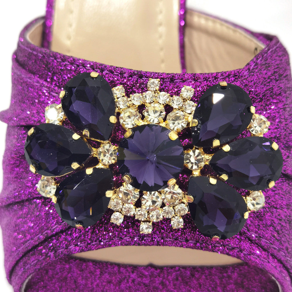 Imogen – Damenschuhe und Taschen mit afrikanischem Design