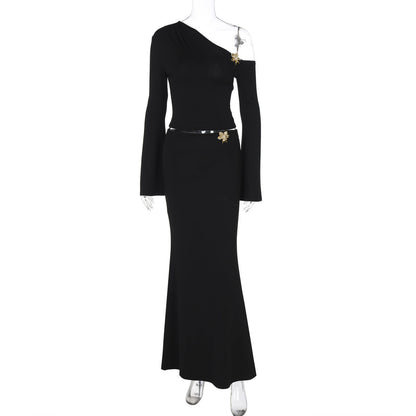 Diana – Elegantes Damenkleid mit Blumen und Glockenärmeln