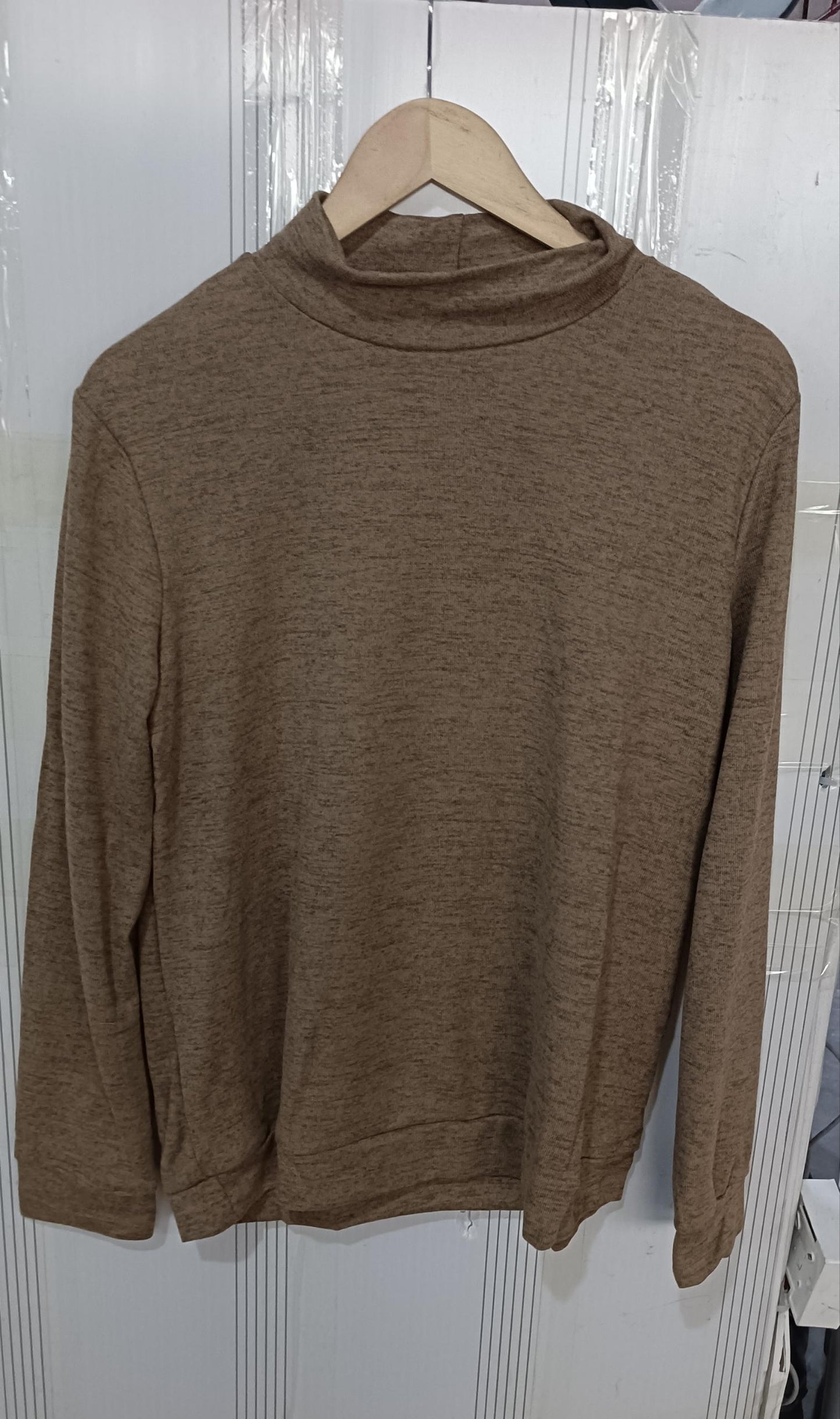 Kathleen – Damenpullover in Einfarbiger Strickoptik
