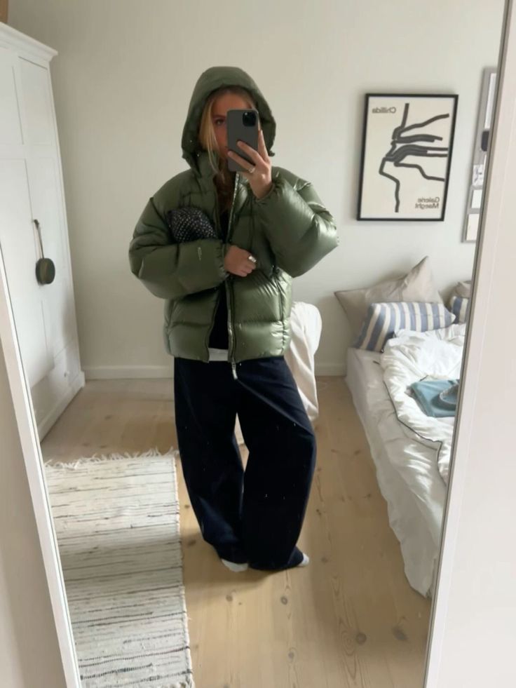 Herren Pufferjacke Streetwear – Stylische Übergangsjacke mit Kapuze für Freizeit und Alltag