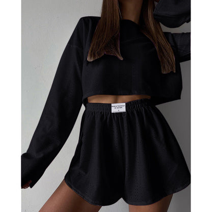 Hannah – Modisches Damen-Outfit mit Rundhals und elastischen Shorts