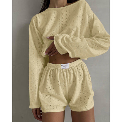 Hannah – Modisches Damen-Outfit mit Rundhals und elastischen Shorts