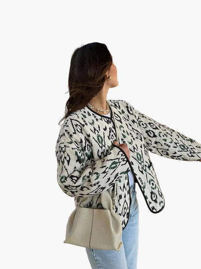 Damen Steppjacke im Boho-Stil – Modische Übergangsjacke mit Ethno-Muster für Freizeit und Alltag