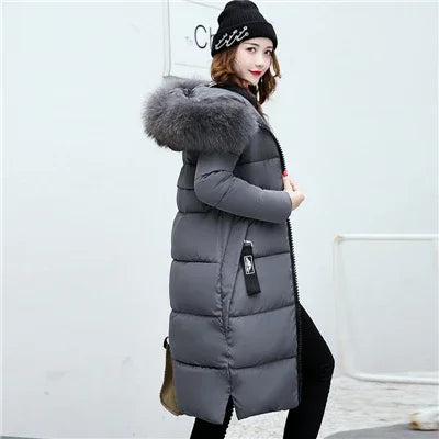 Clara - Damen-Winterparka - Warmer Mantel mit großer Kapuze und Pelzkragen