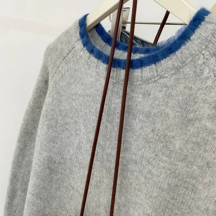 Damen Strickpullover mit Rundhalsausschnitt und asymmetrischem Saum – Bequemer Herbstpullover für Alltag und Freizeit