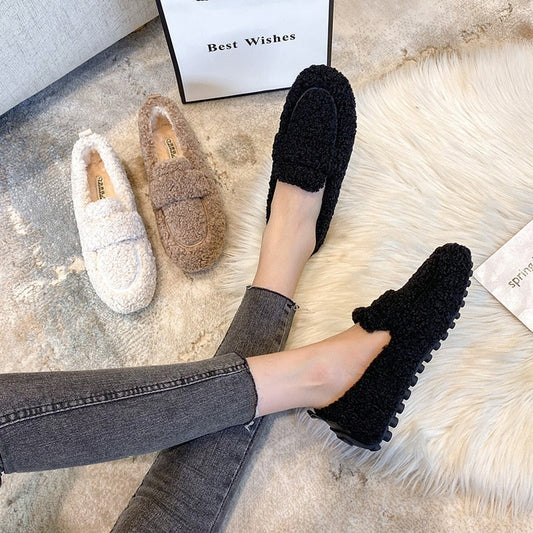 Damen Hausschuhe Plüsch Mokassin Stil – Bequeme und Stilvolle Indoor-Slipper